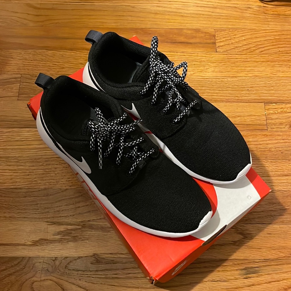 Nike roshe one - Picture 2 of 5